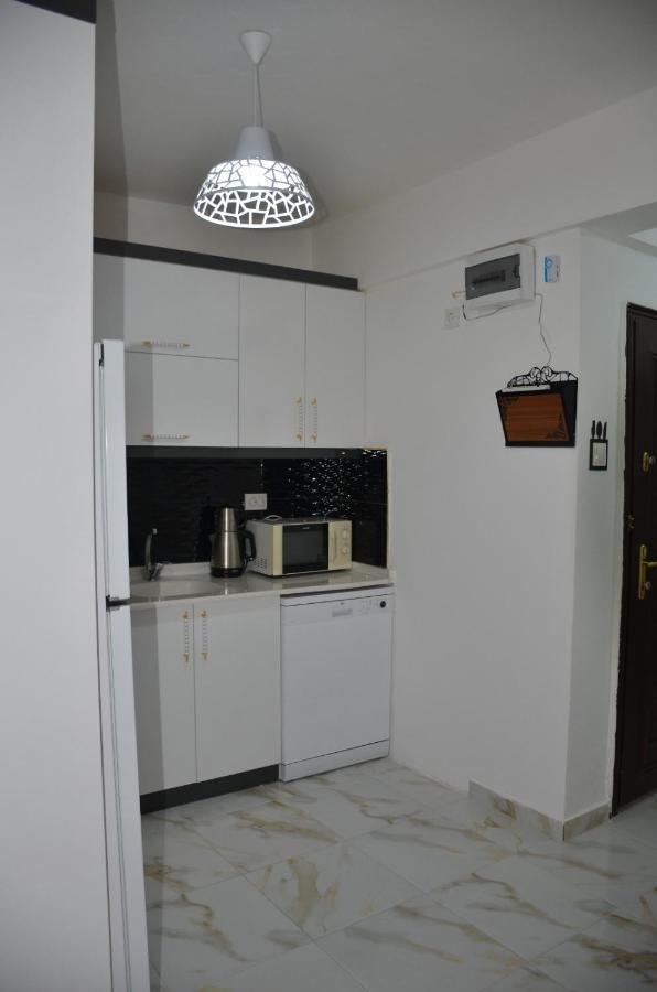 Appartement Cosy Et Tout Equipe Au Coeur D'Antalya Exterior foto